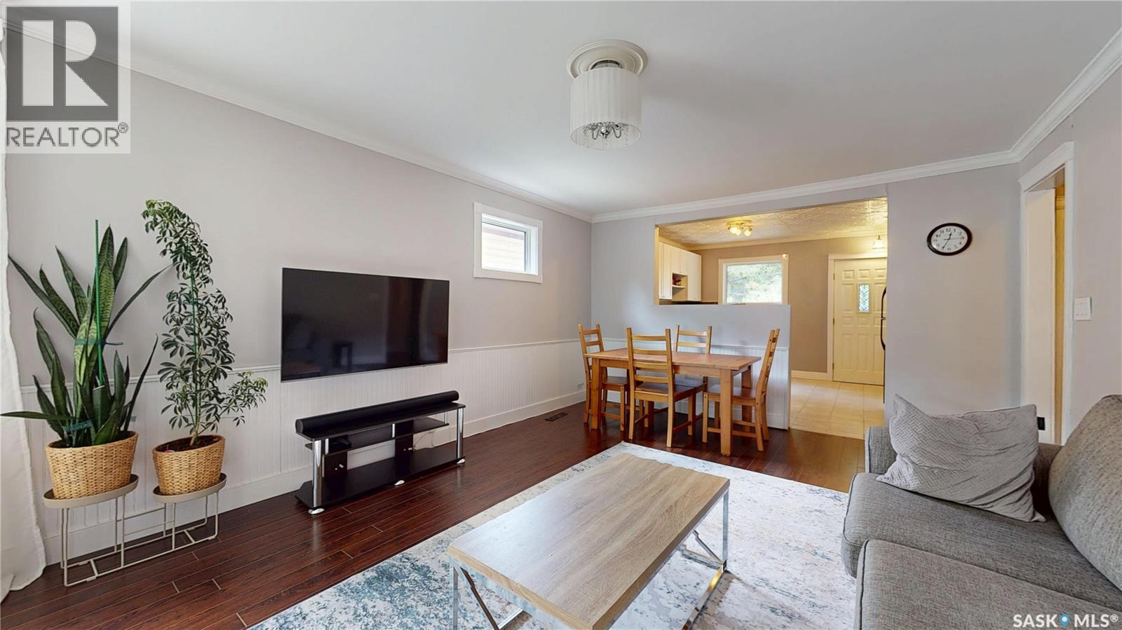 3054 Athol STREET - 3
