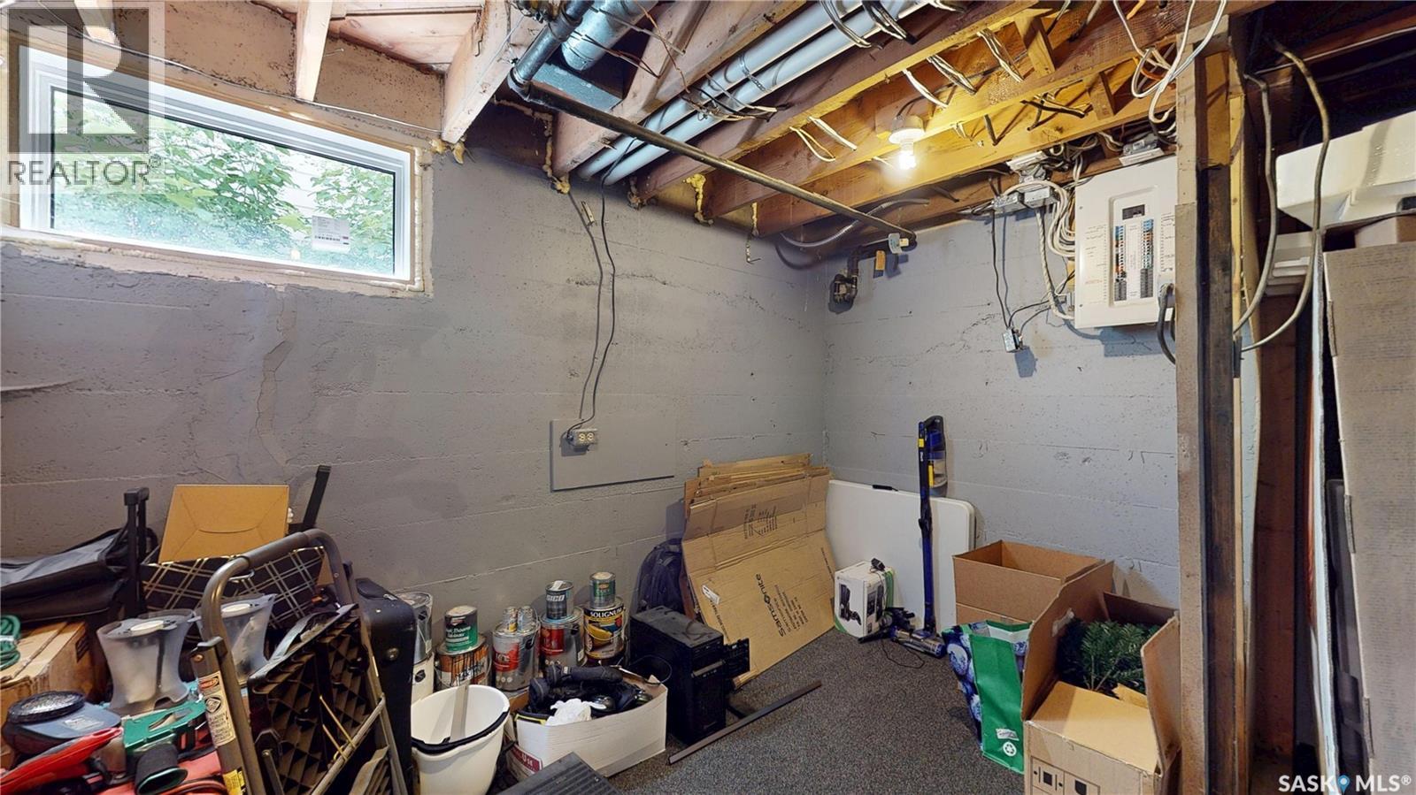 3054 Athol STREET - 35