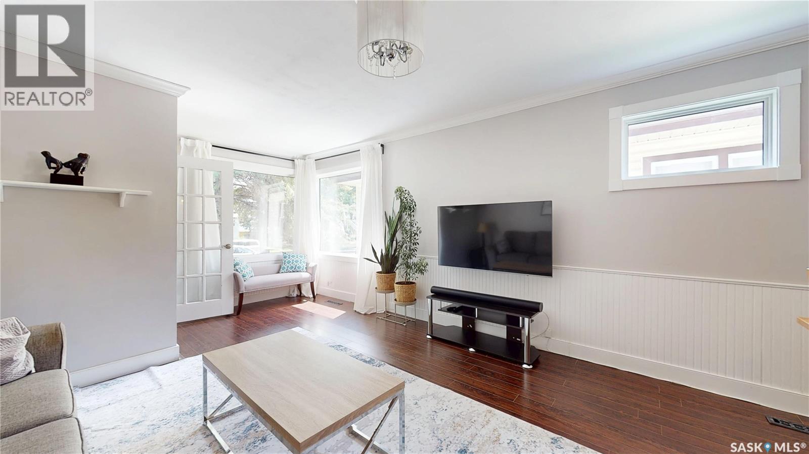 3054 Athol STREET - 4