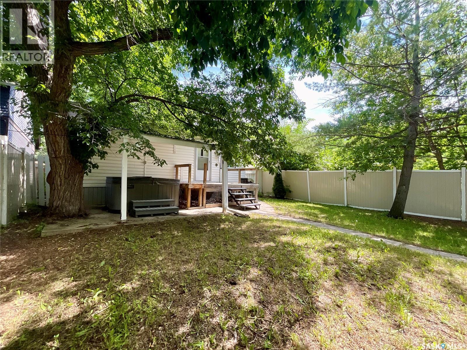 3054 Athol STREET - 42
