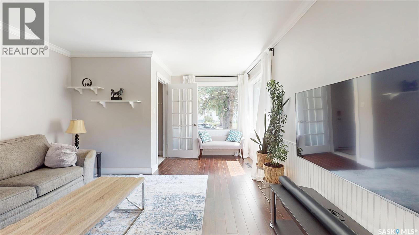 3054 Athol STREET - 5