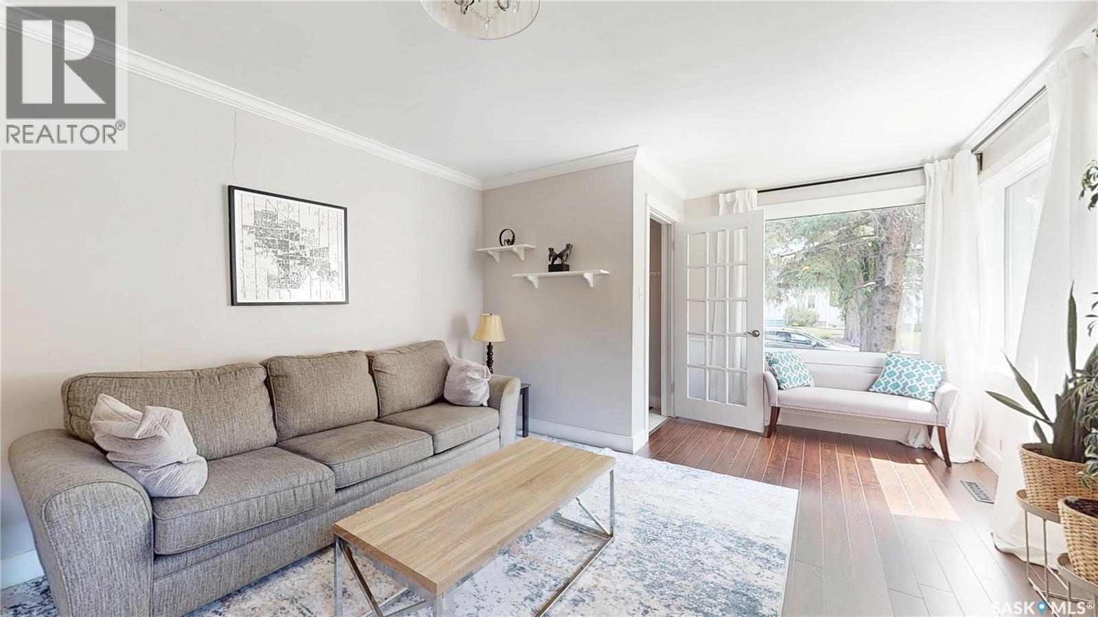 3054 Athol STREET - 6