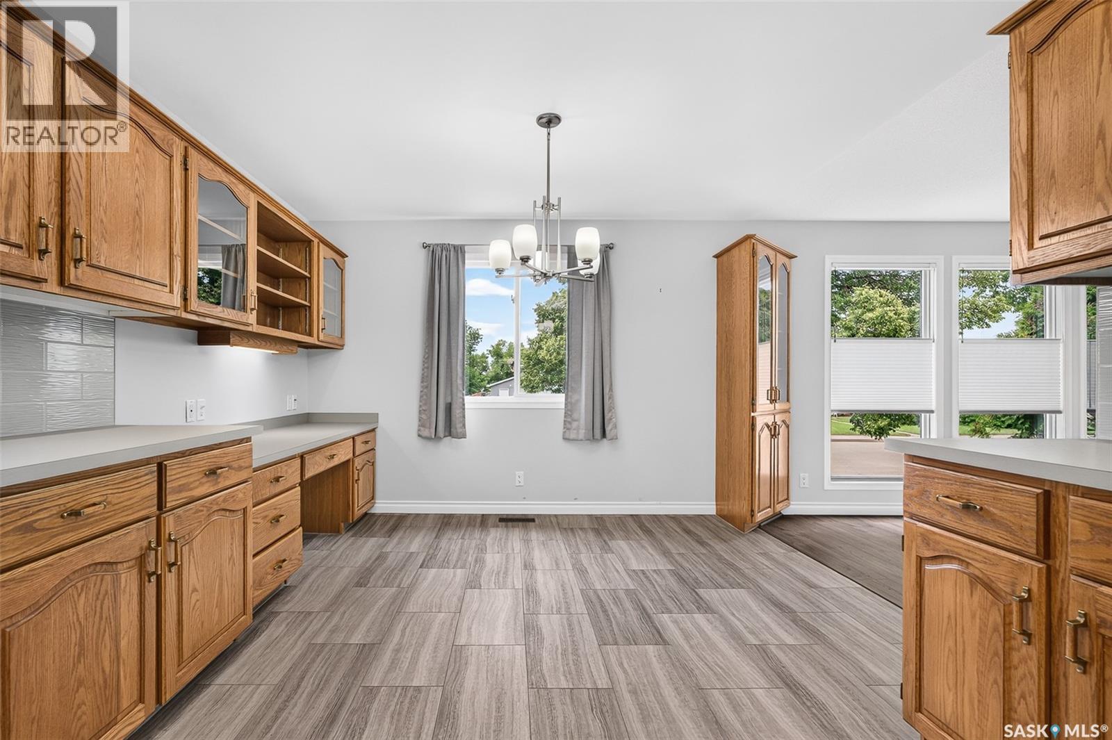 1027 Vaughan STREET - 10