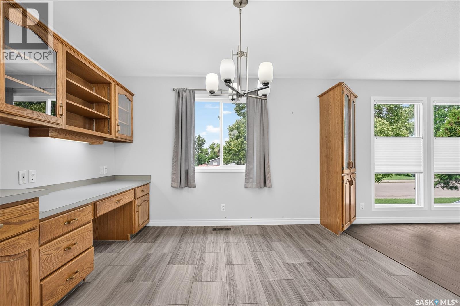 1027 Vaughan STREET - 14