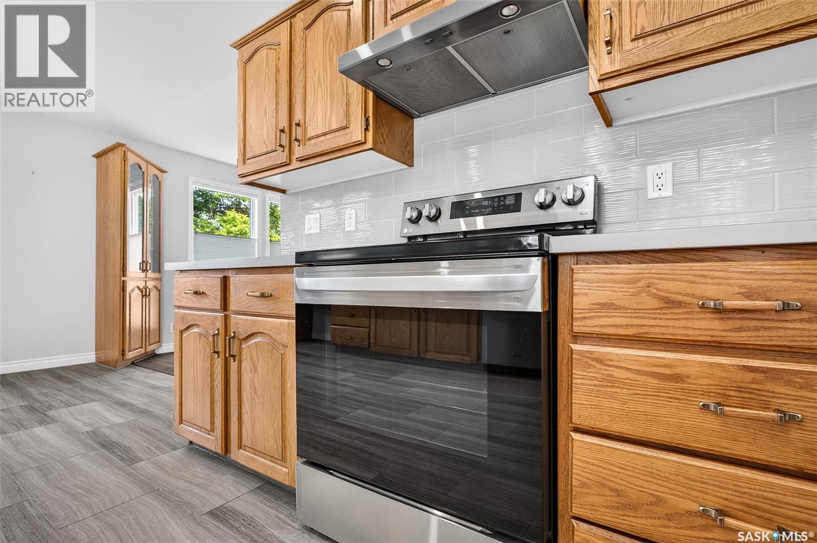1027 Vaughan STREET - 19