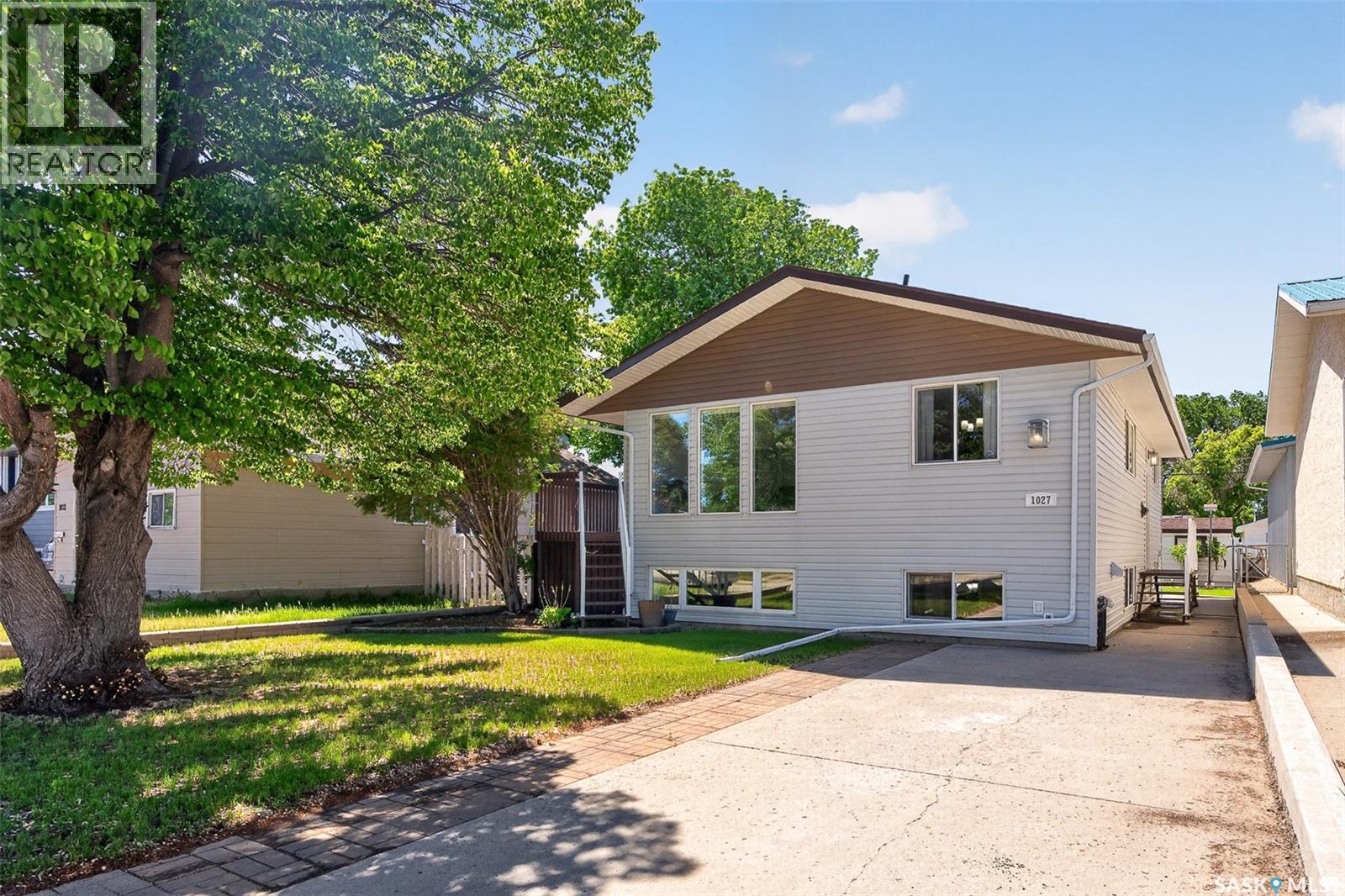 1027 Vaughan STREET - Image 2