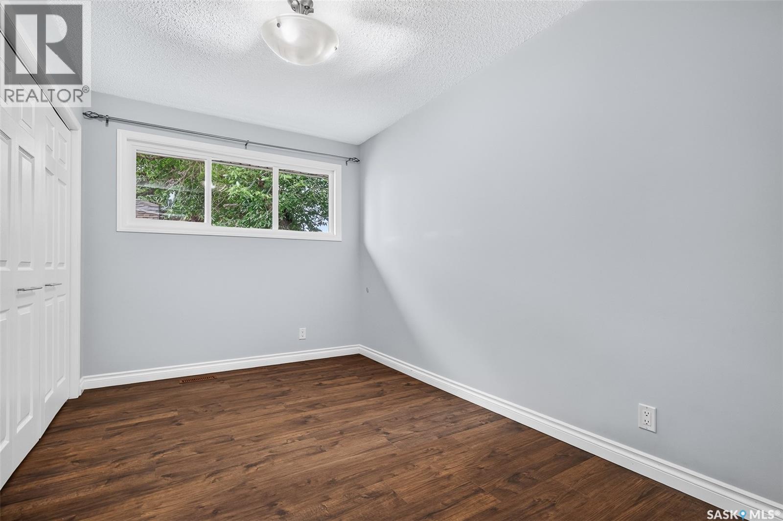 1027 Vaughan STREET - 21