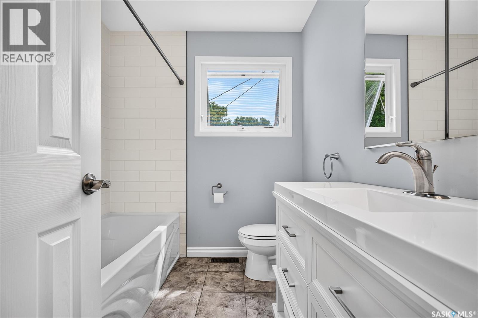1027 Vaughan STREET - 25