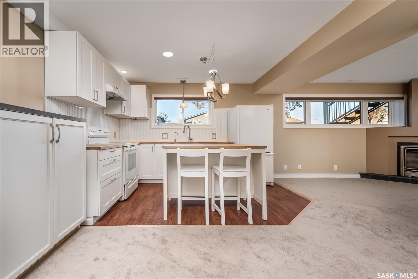 1027 Vaughan STREET - 32