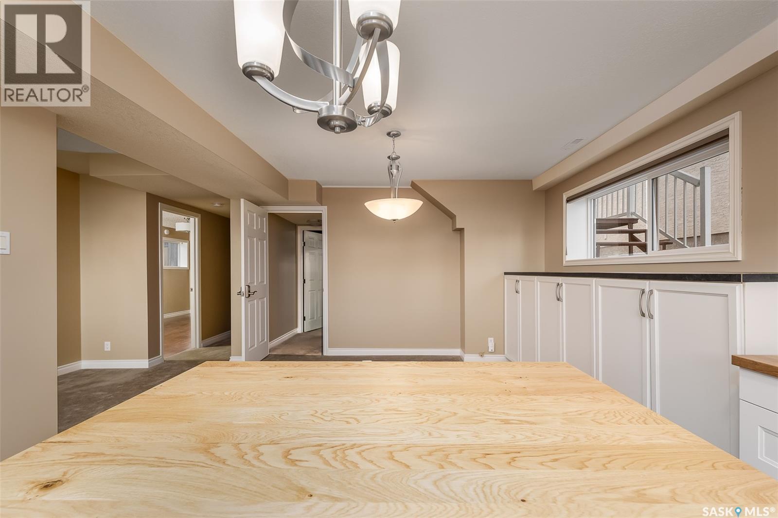 1027 Vaughan STREET - 36