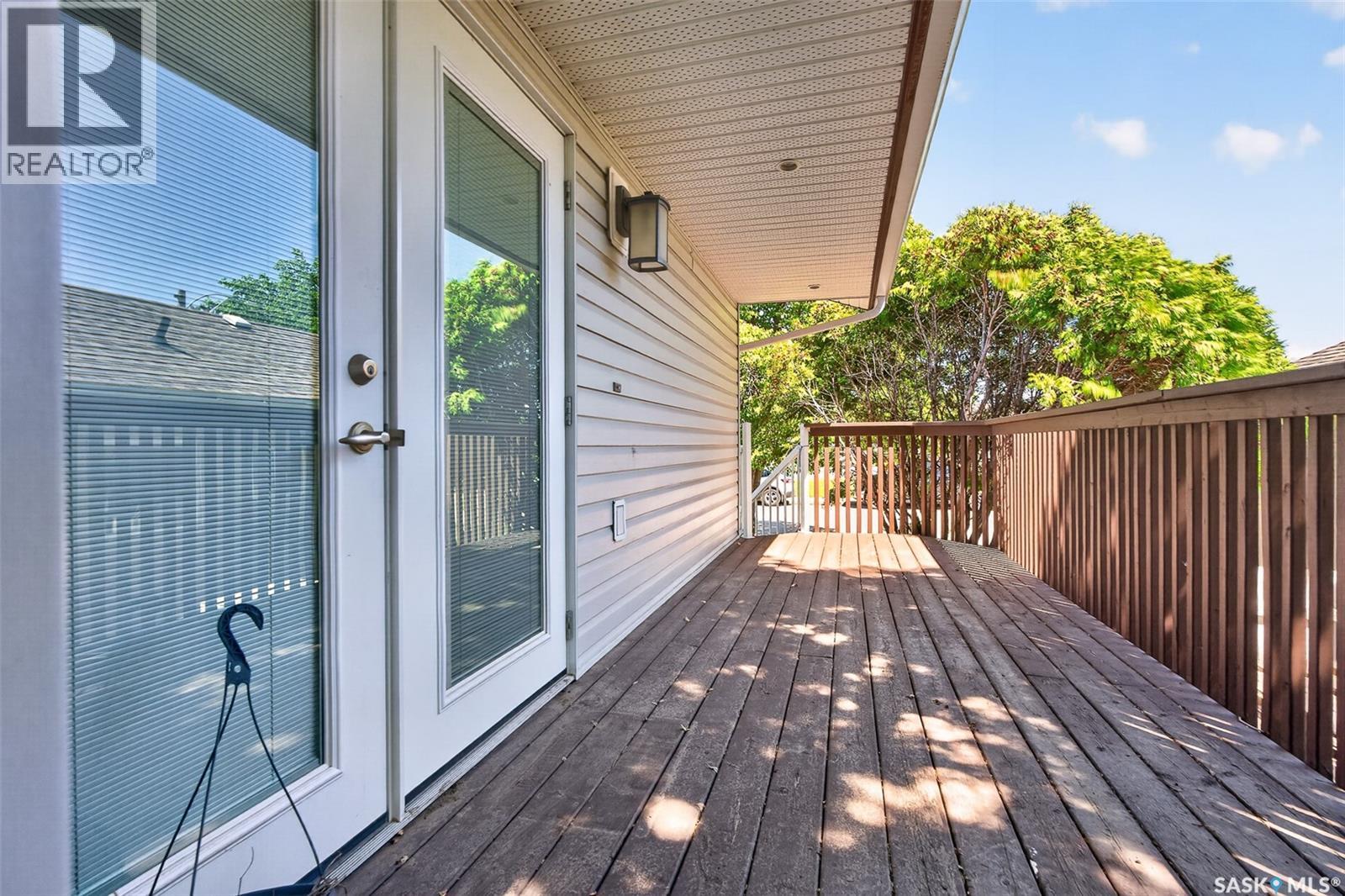 1027 Vaughan STREET - 50