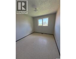 215 Granatier Avenue, Lestock, SK S0A2C0 Photo 7