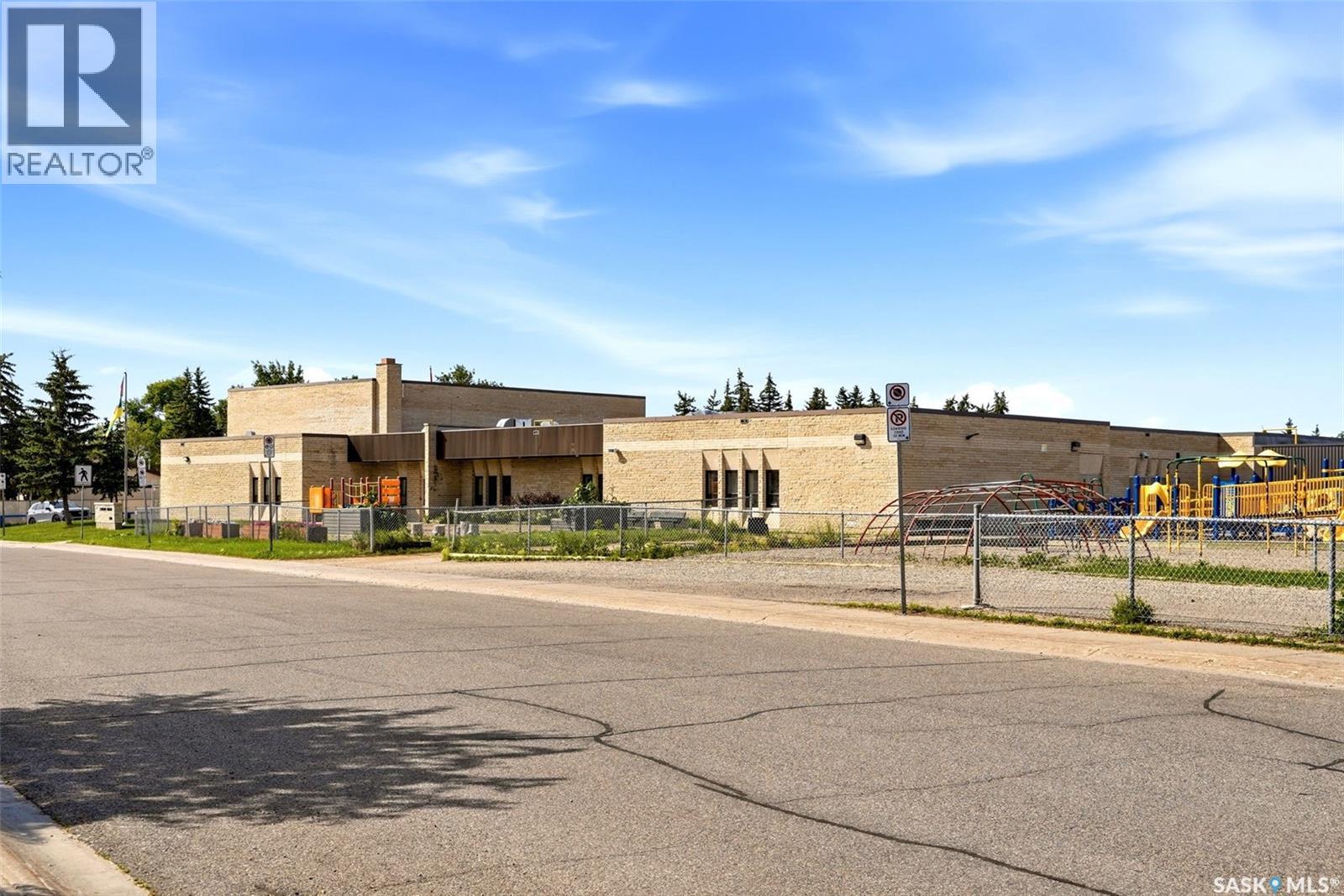 2407 Rooke PLACE - 52
