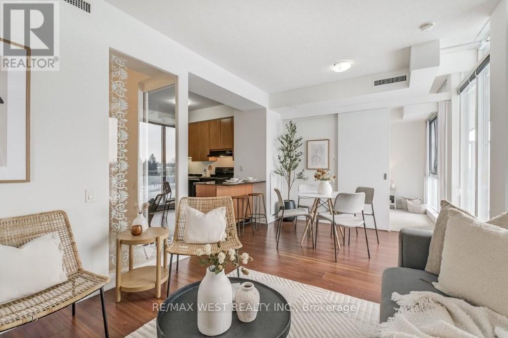 #501 30 CANTERBURY PLACE - 16