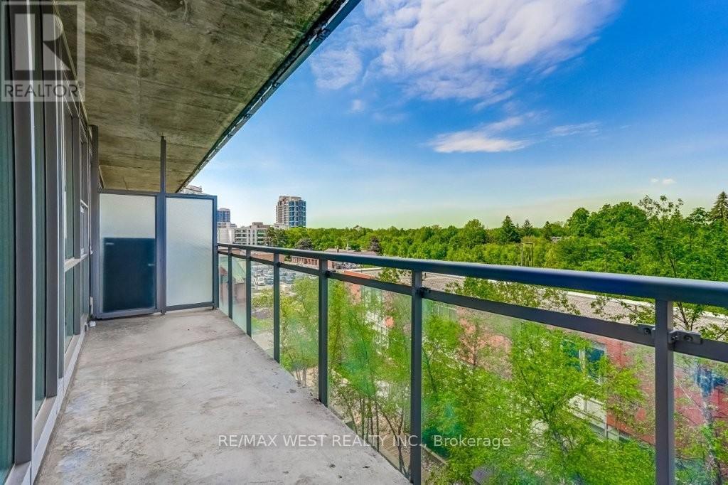 #501 30 CANTERBURY PLACE - 25