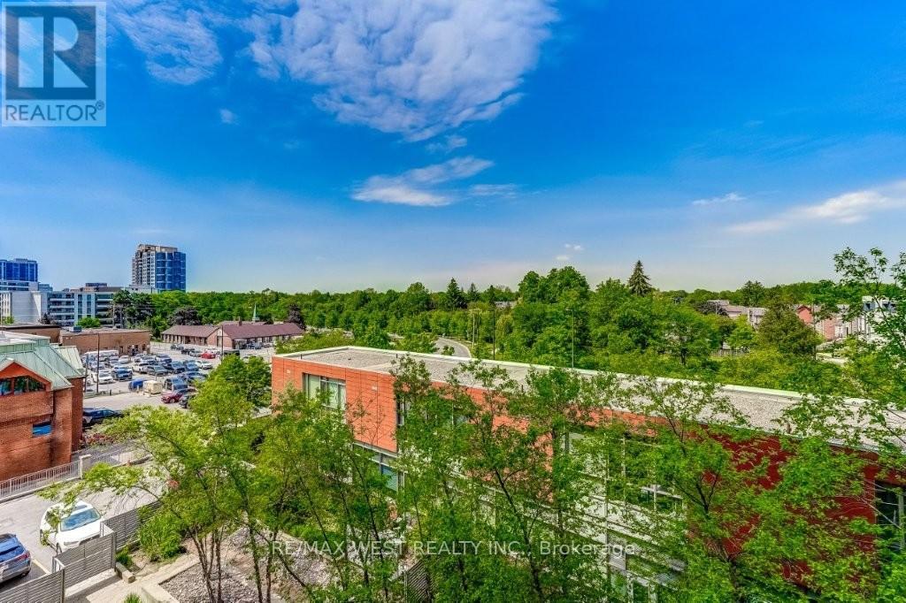 #501 30 CANTERBURY PLACE - 27