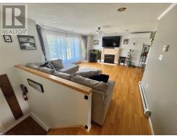 19 Gillingham Avenue thumbnail 20