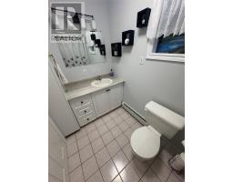 19 Gillingham Avenue thumbnail 33