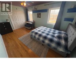 19 Gillingham Avenue thumbnail 41