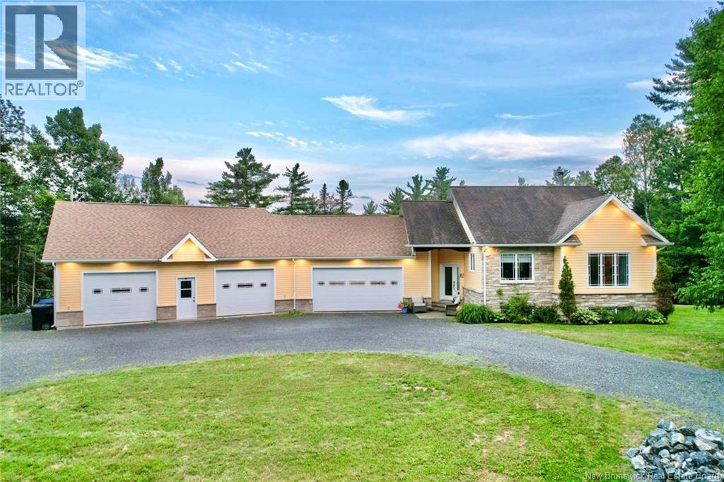 8 Milton Brae - 1