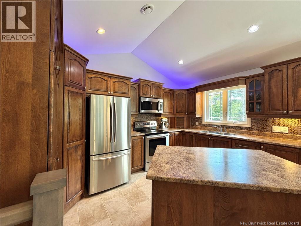 8 Milton Brae - 11
