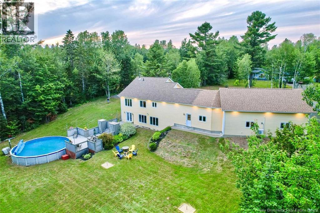 8 Milton Brae - 2
