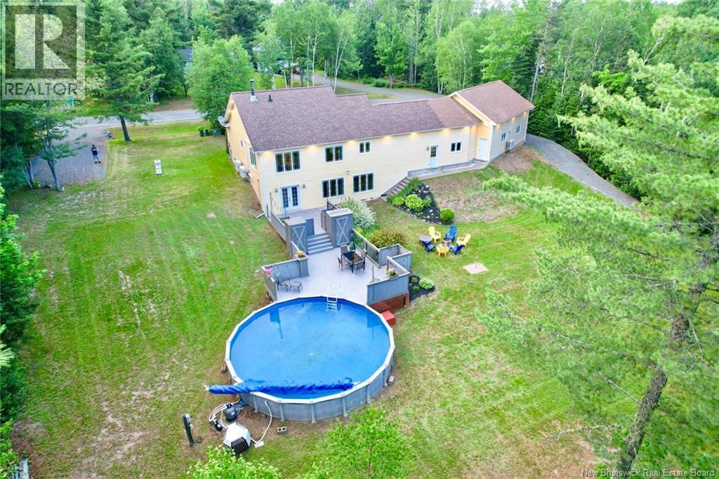 8 Milton Brae - 3