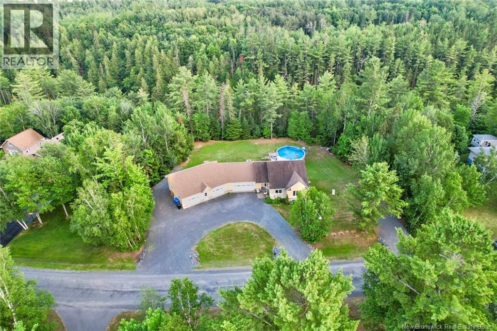 8 Milton Brae - 7