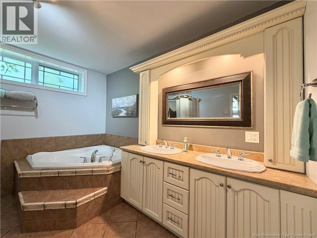 8 Milton Brae - 40