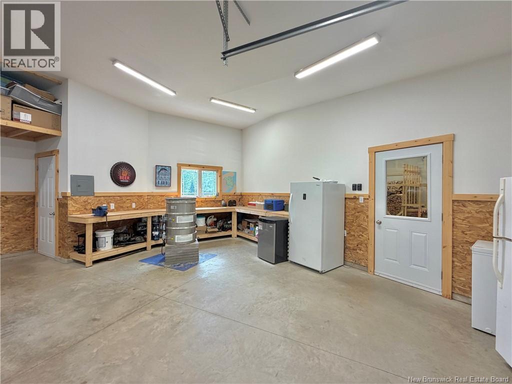 8 Milton Brae - 42