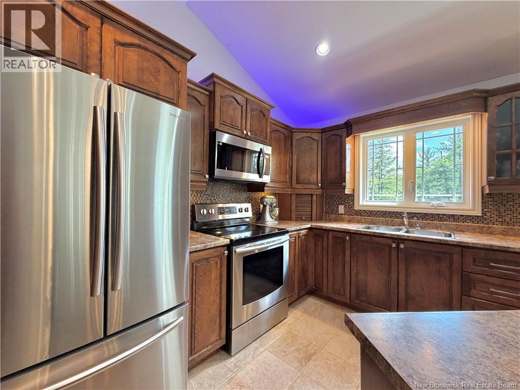 8 Milton Brae - 12