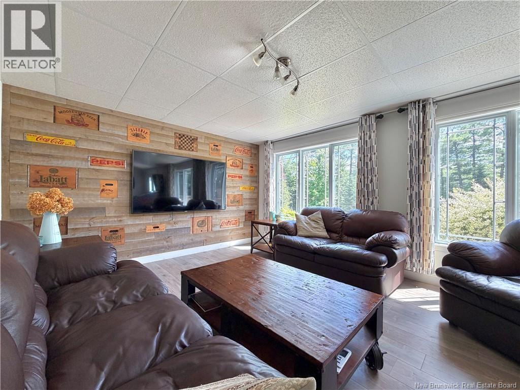 8 Milton Brae - 34