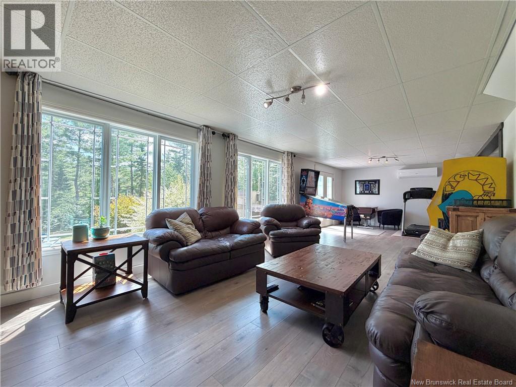 8 Milton Brae - 35