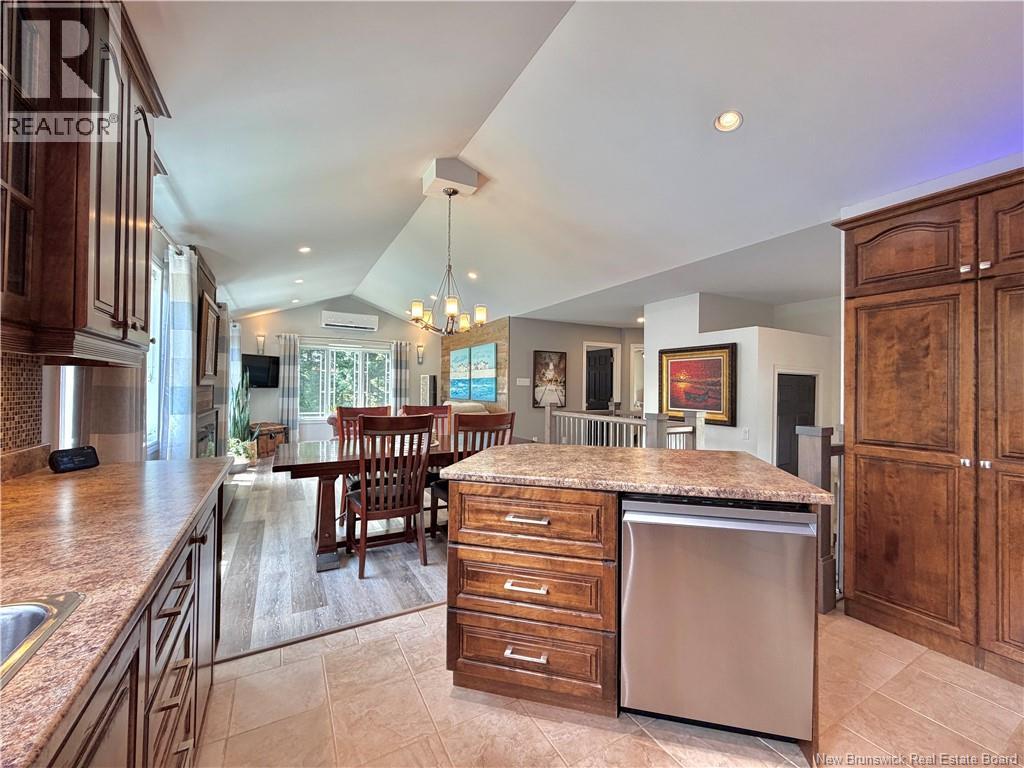 8 Milton Brae - 14