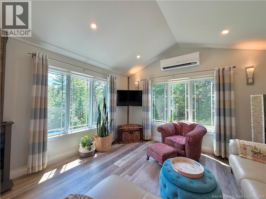 8 Milton Brae - 18