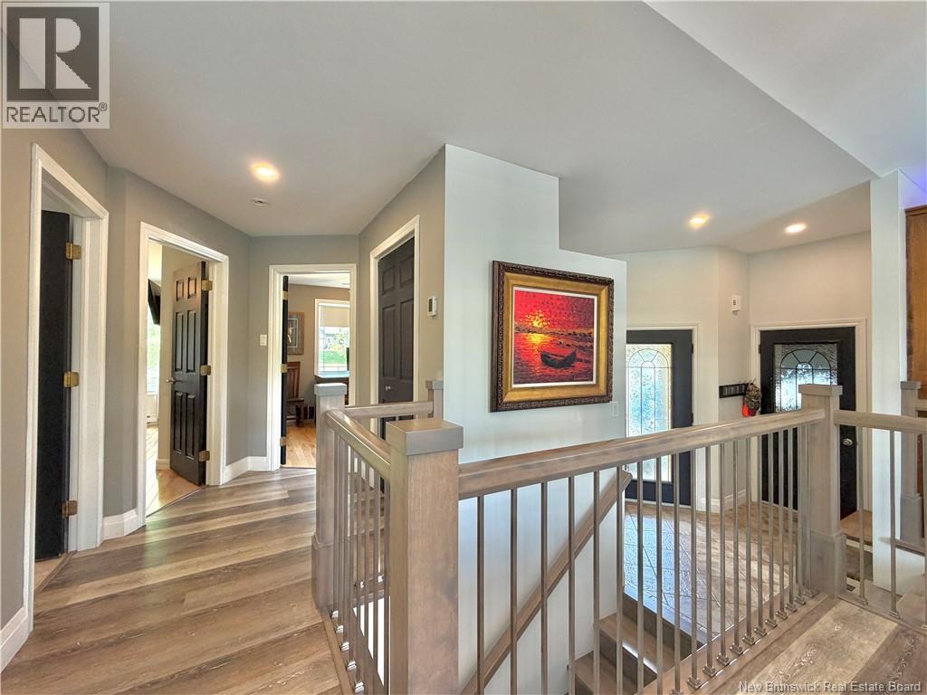 8 Milton Brae - 22