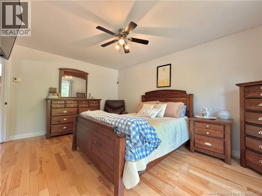 8 Milton Brae - 26