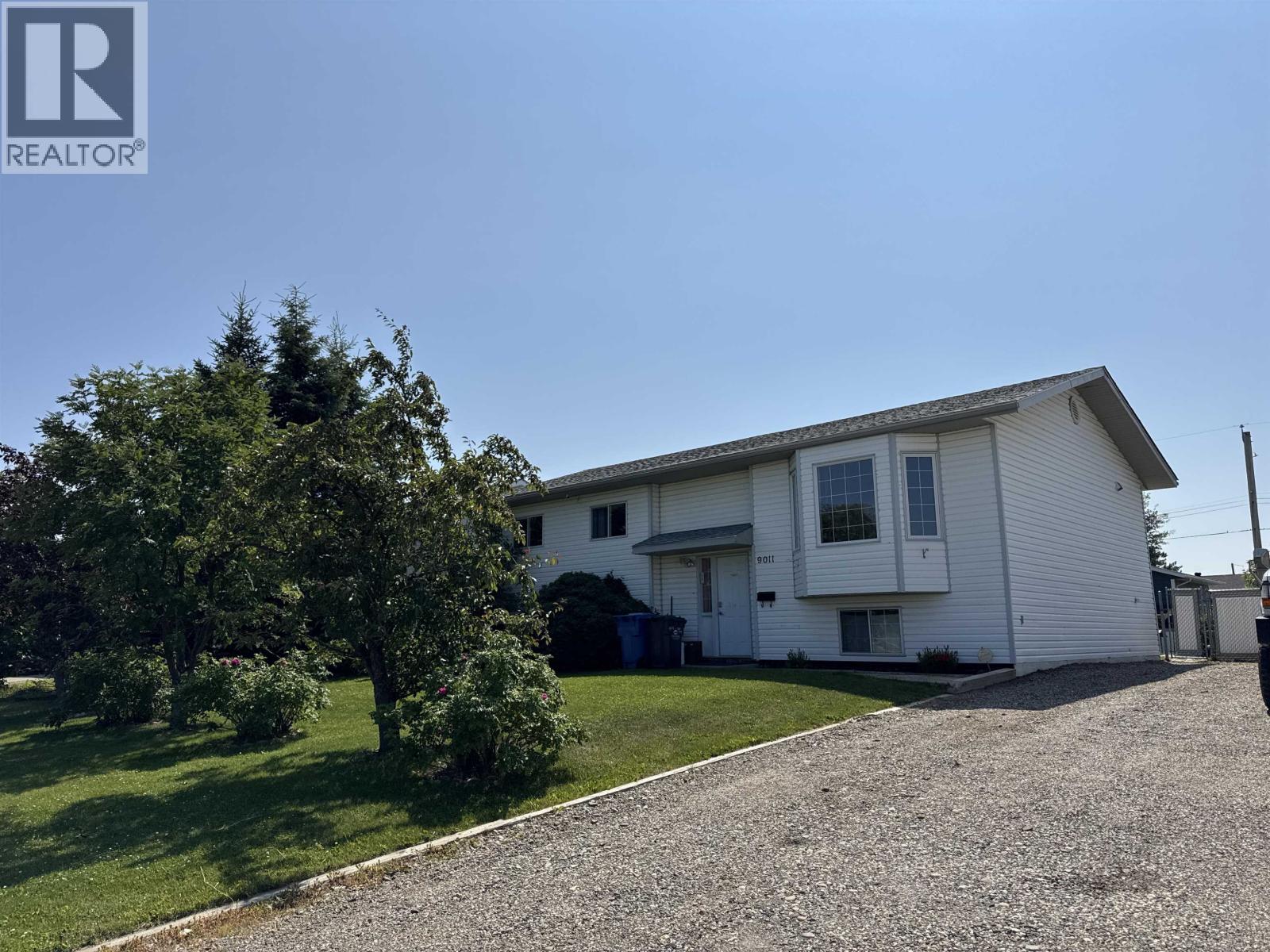 9011 107 AVENUE - Image 3
