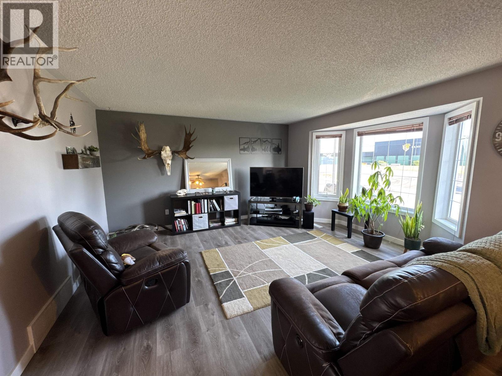 9011 107 AVENUE - Image 6