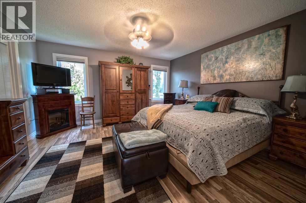 451066 Rge Rd 73 - 16