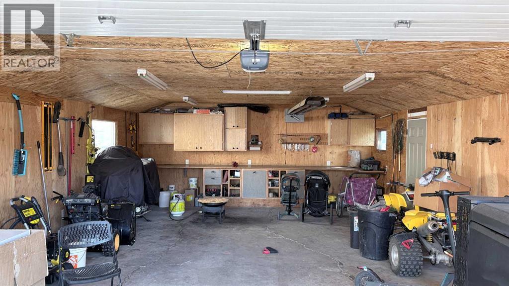 208 3rd Avenue E - 25