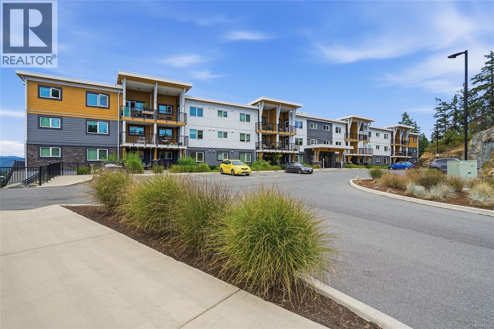 #113 4810 Cedar Ridge Pl - 1