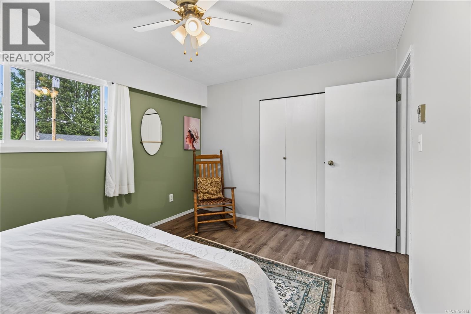 212 Kwassin Cres - 18