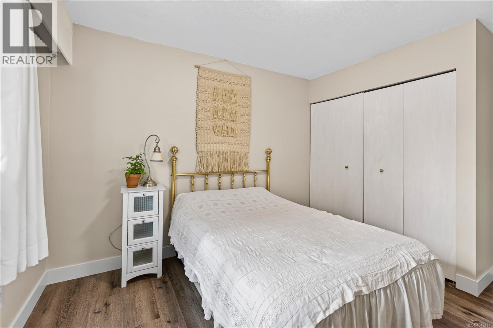 212 Kwassin Cres - 22