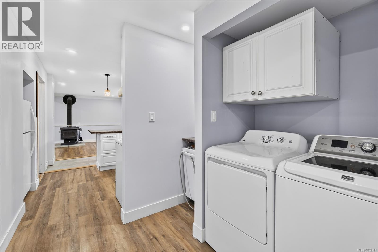 212 Kwassin Cres - 38