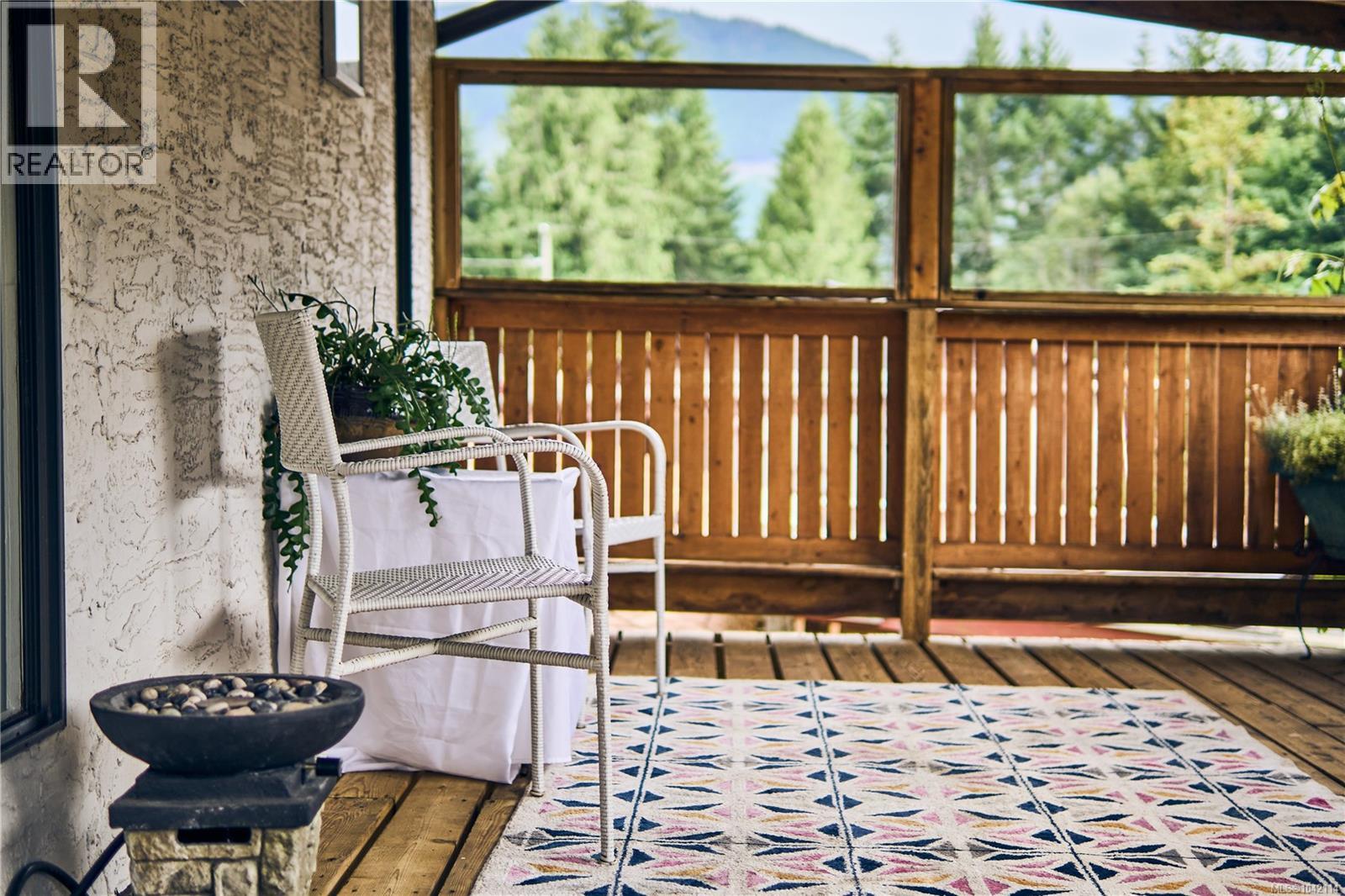 212 Kwassin Cres - 47