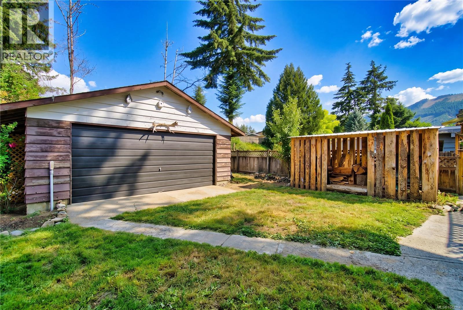 212 Kwassin Cres - 49