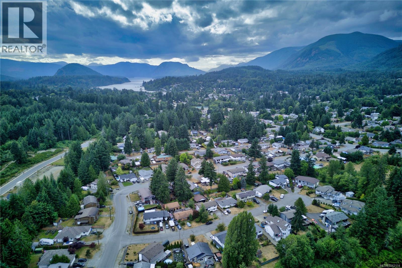 212 Kwassin Cres - 66