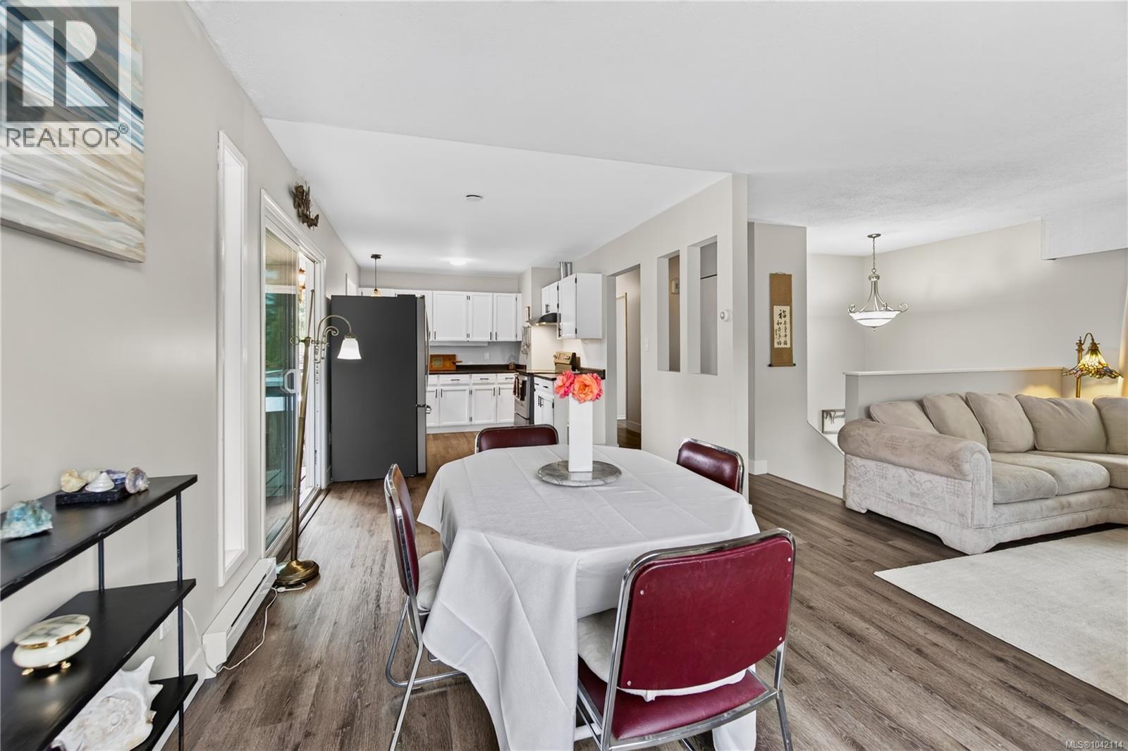212 Kwassin Cres - 8