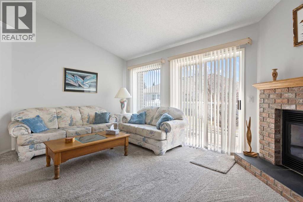 303 De Foras Close NW - 9